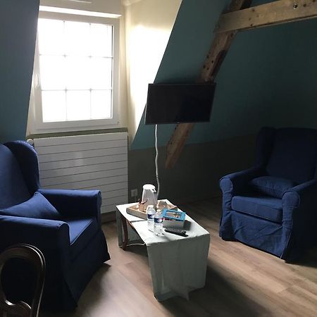 Le Saint Aubin- Maison D Hotes Dans Ce Monastere Du 16 Siecle Amfreville-la-Campagne ภายนอก รูปภาพ